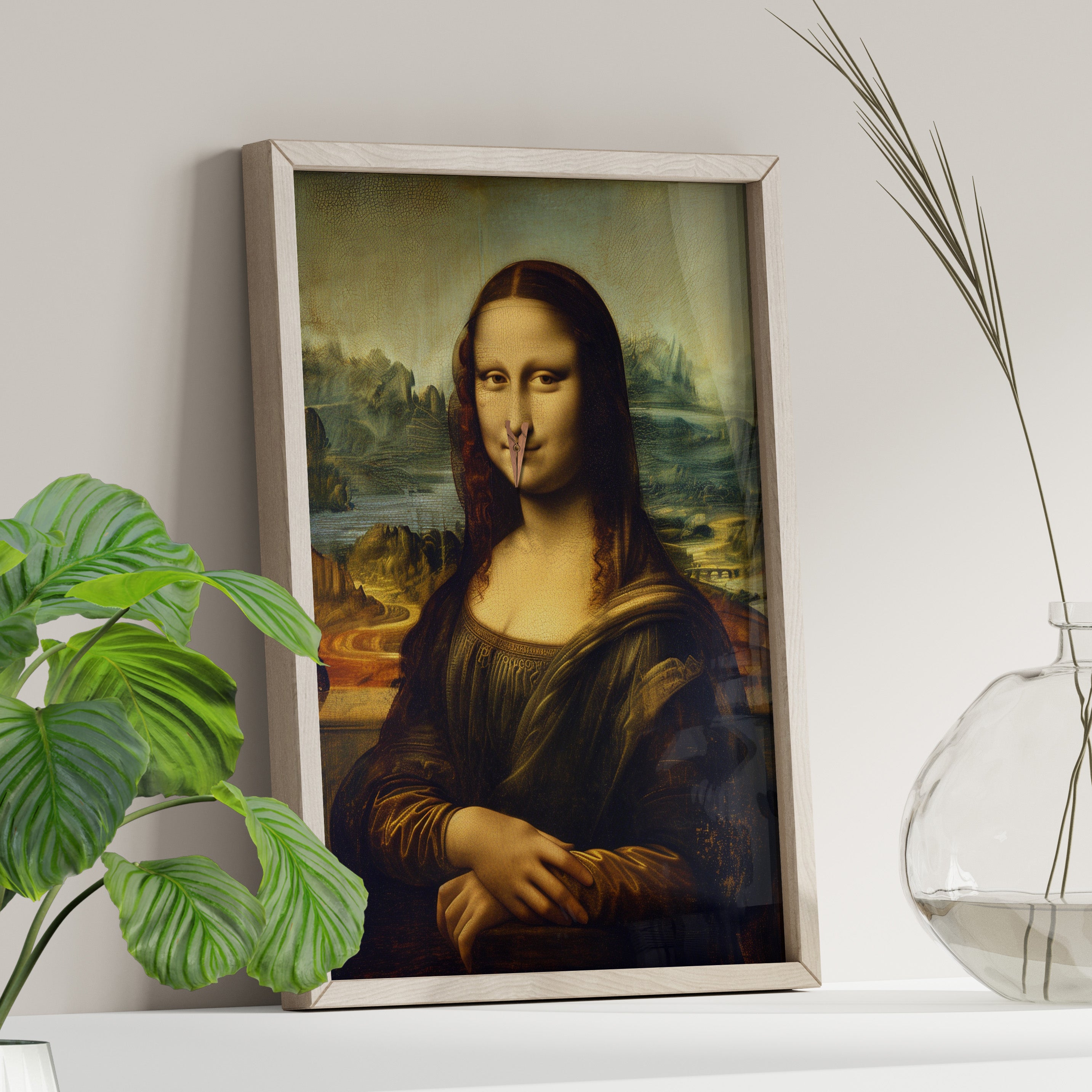 Mona Lisa Nose Peg Gag