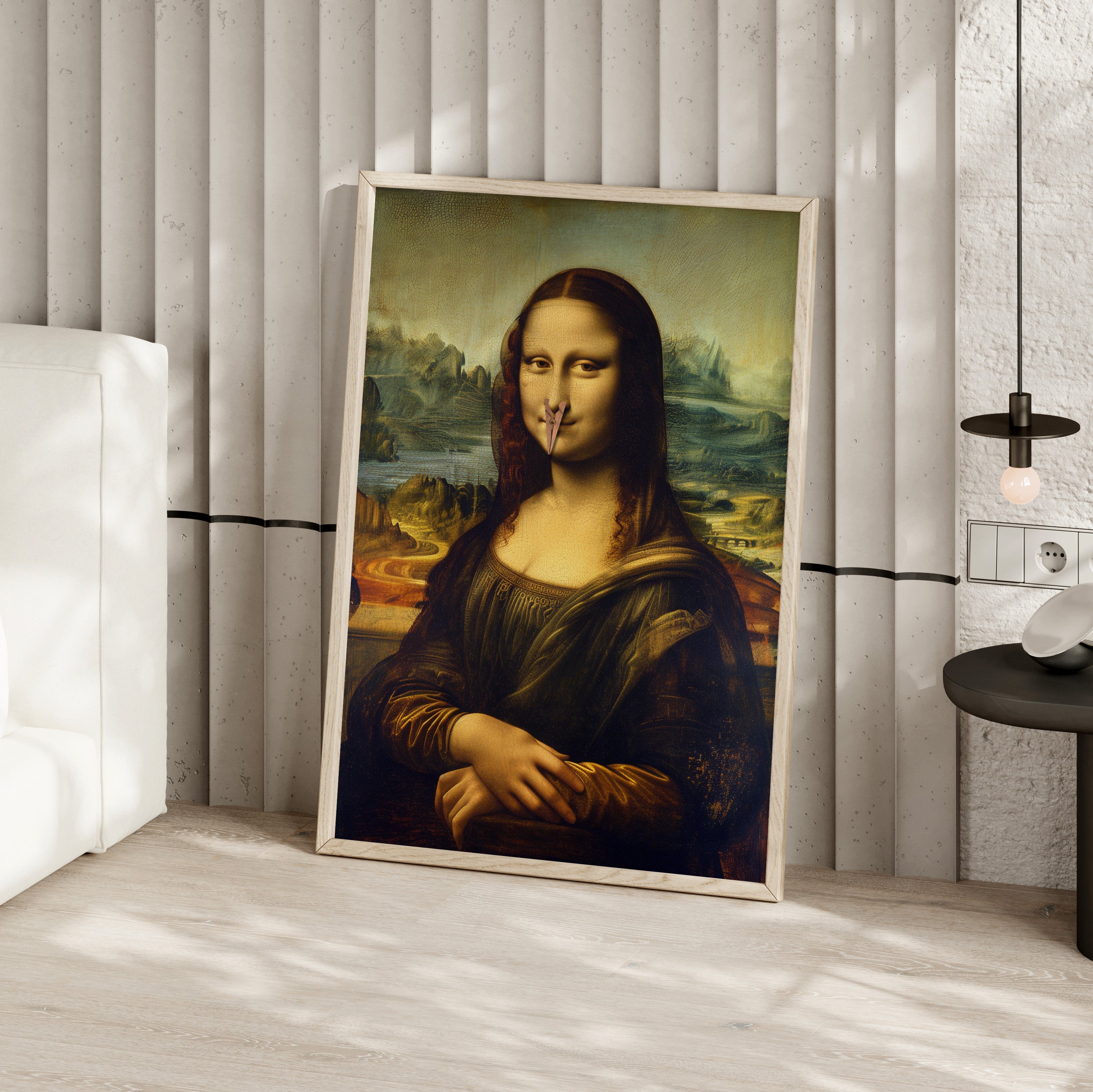 Mona Lisa Nose Peg Gag