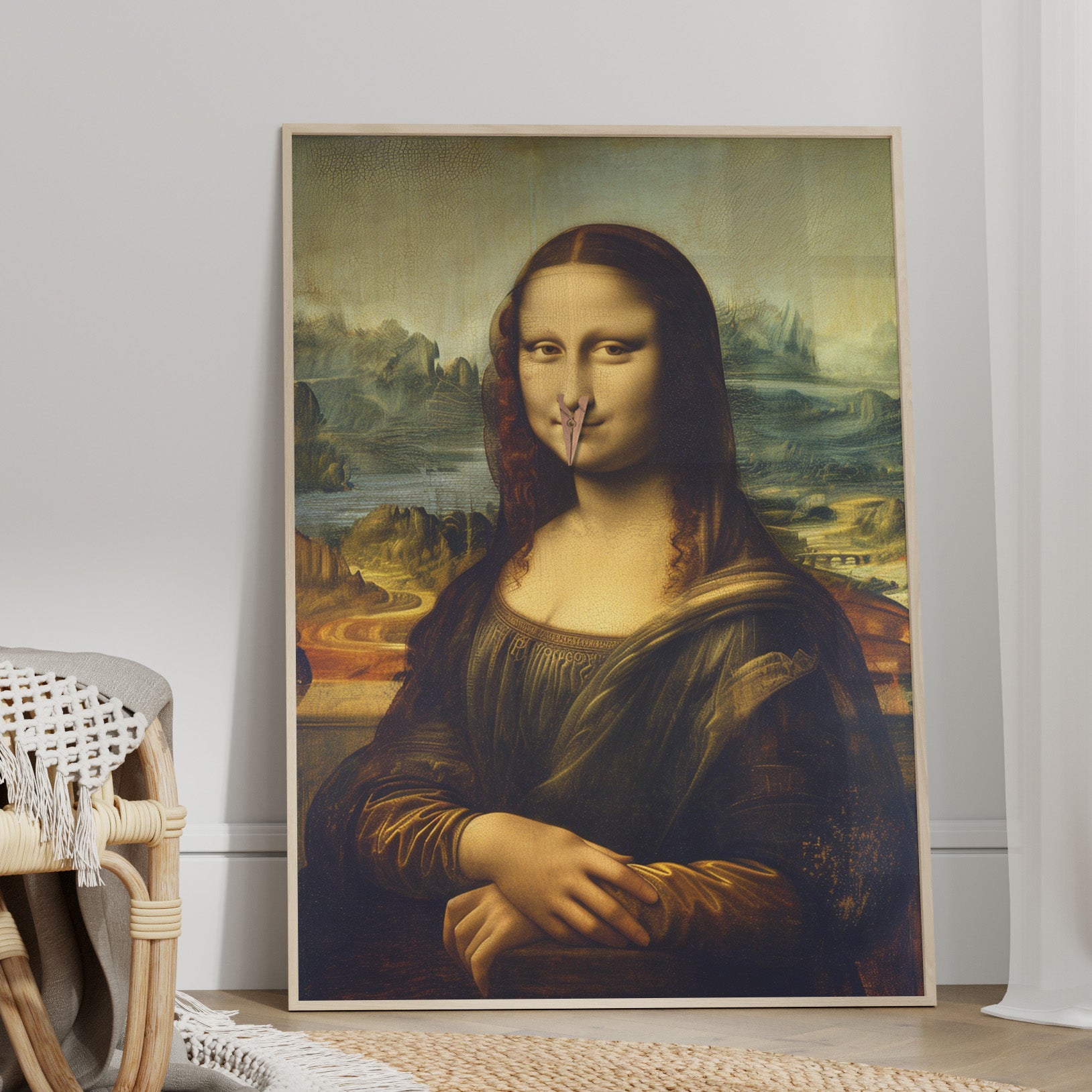 Mona Lisa Nose Peg Gag